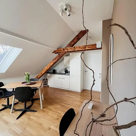 Stilvolle Stadtwohnung - Self Check-in Mit Guten Parkmoeglichkeiten 公寓