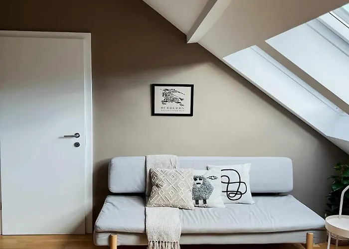 Stilvolle Stadtwohnung - Self Check-in Mit Guten Parkmöglichkeiten Apartment *